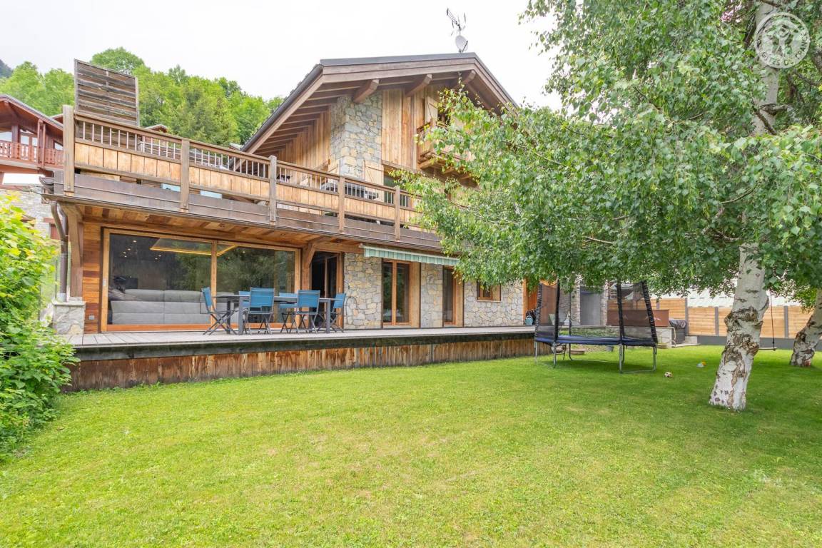 65 m&sup2; G&icirc;te 3 Schlafzimmer 6 G&auml;ste