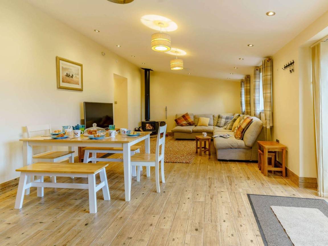 Cottage ∙ 3 Bedrooms ∙ 6 Guests - Monmouthshire
