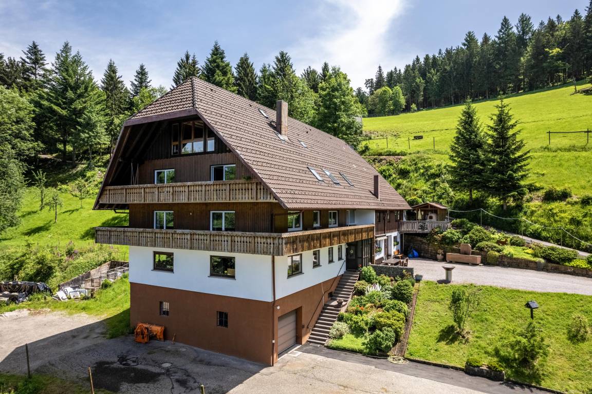 105 M² Ferienwohnung ∙ 3 Schlafzimmer ∙ 6 Gäste - Seebach