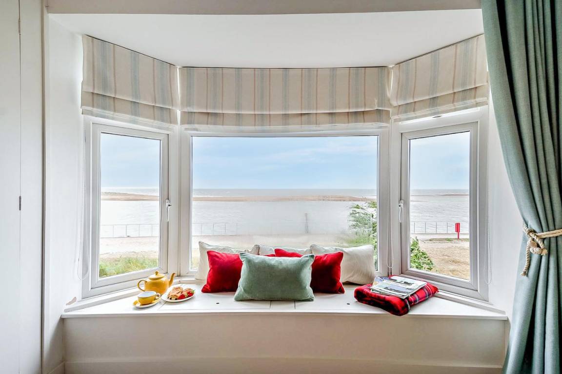 Cottage ∙ 3 Bedrooms ∙ 6 Guests - Felixstowe