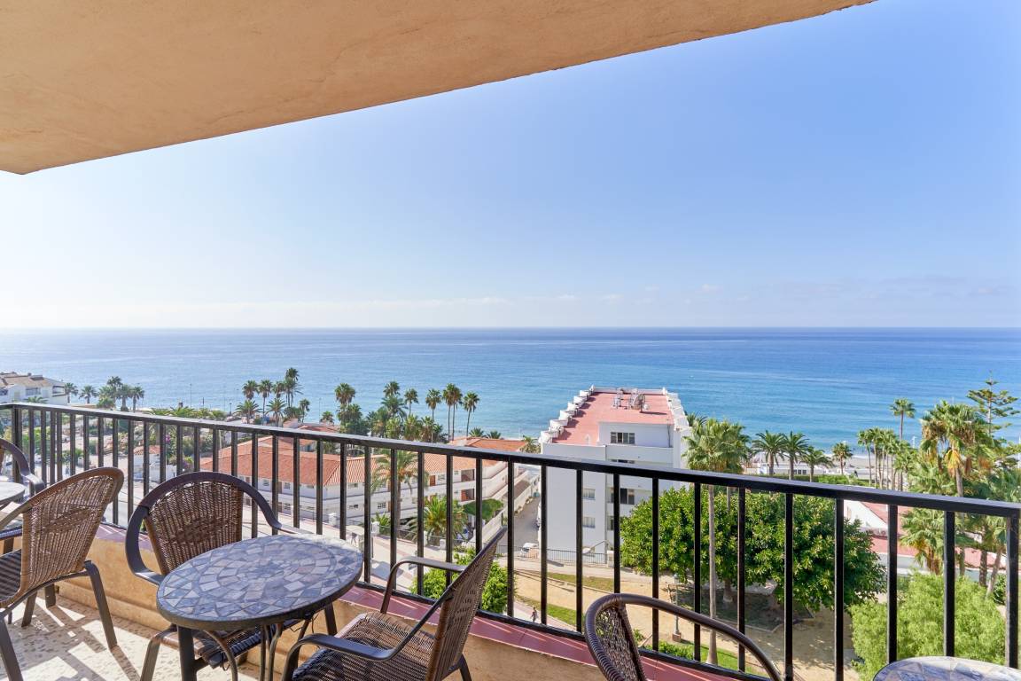 80 M² Apartamento ∙ 2 Habitaciones ∙ 4 Huéspedes - Nerja