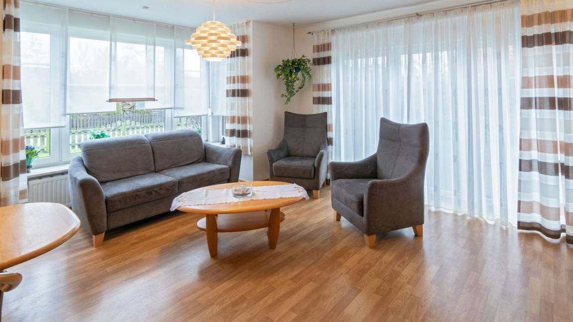 75 M² Ferienhaus ∙ 2 Schlafzimmer ∙ 4 Gäste - Esens