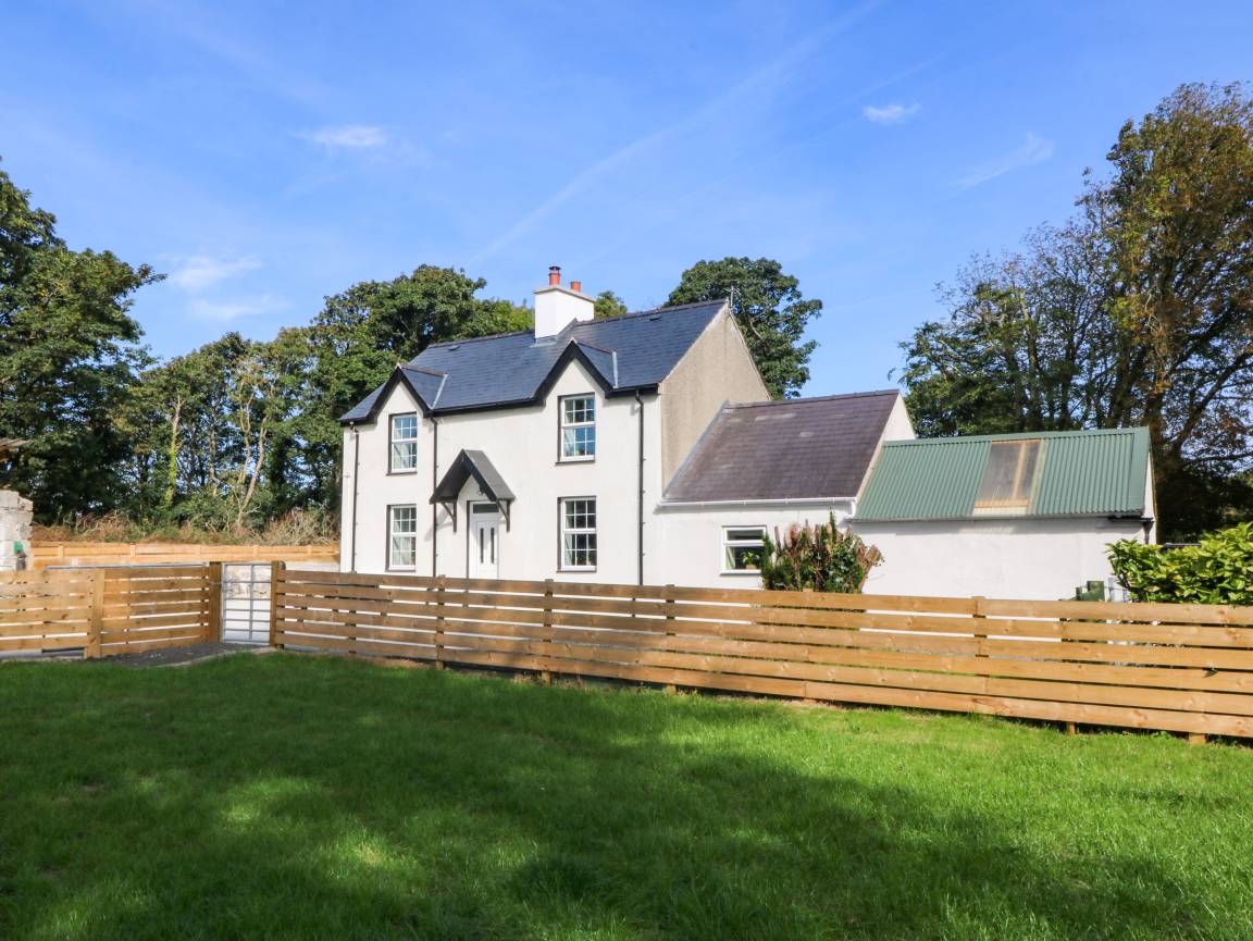 Cottage ∙ 3 Bedrooms ∙ 6 Guests - Anglesey