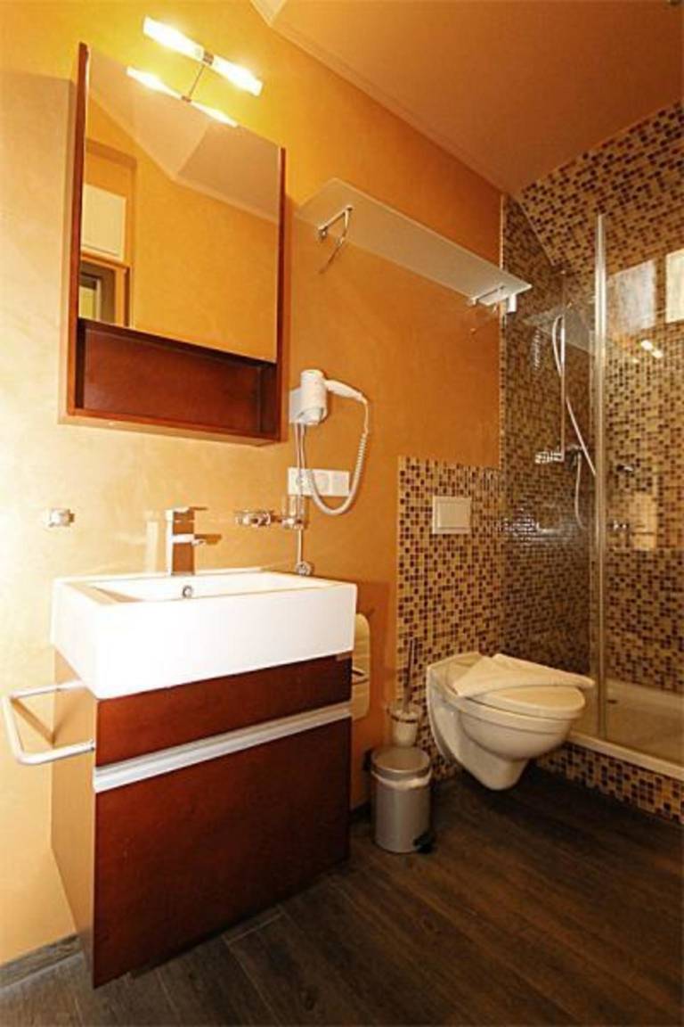 56 m² Ferienwohnung ∙ 1 Schlafzimmer ∙ 4 Gäste – Bild 8