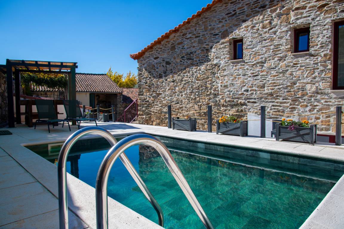 155 M² Casa ∙ 2 Quartos ∙ 6 Hóspedes - Mirandela