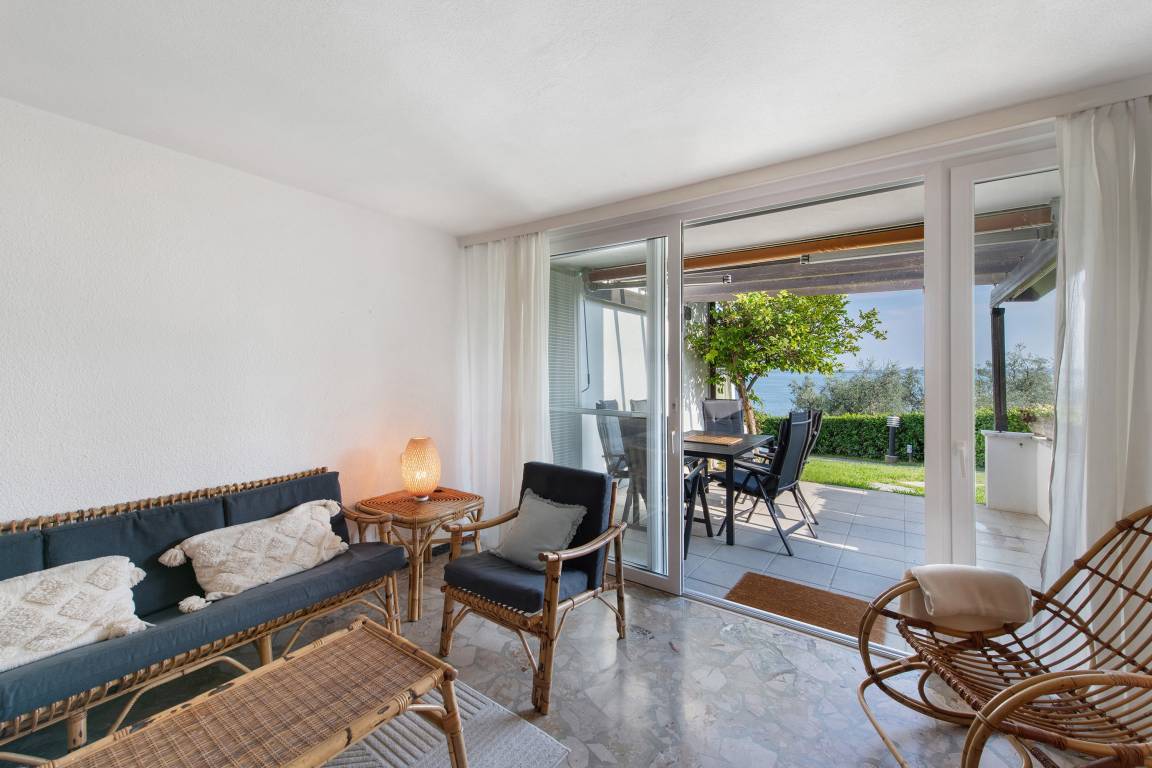 64 M² House ∙ 2 Bedrooms ∙ 4 Guests - Sirmione