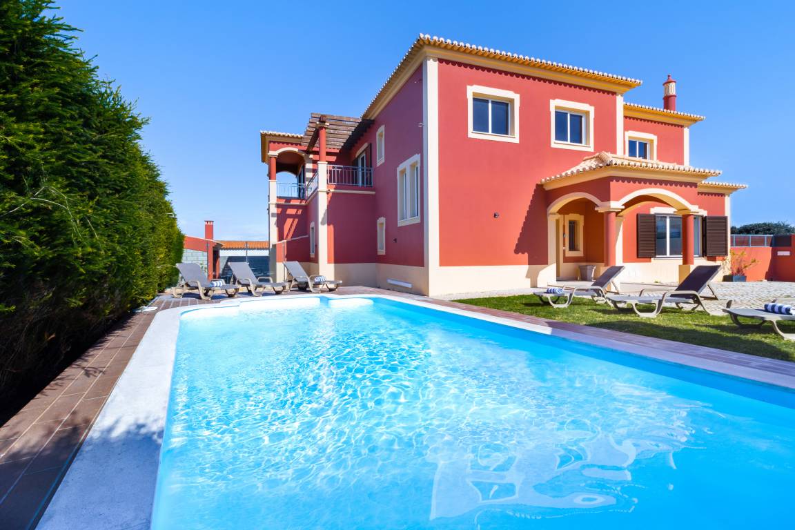220 M² Villa ∙ 5 Bedrooms ∙ 12 Guests - Sagres