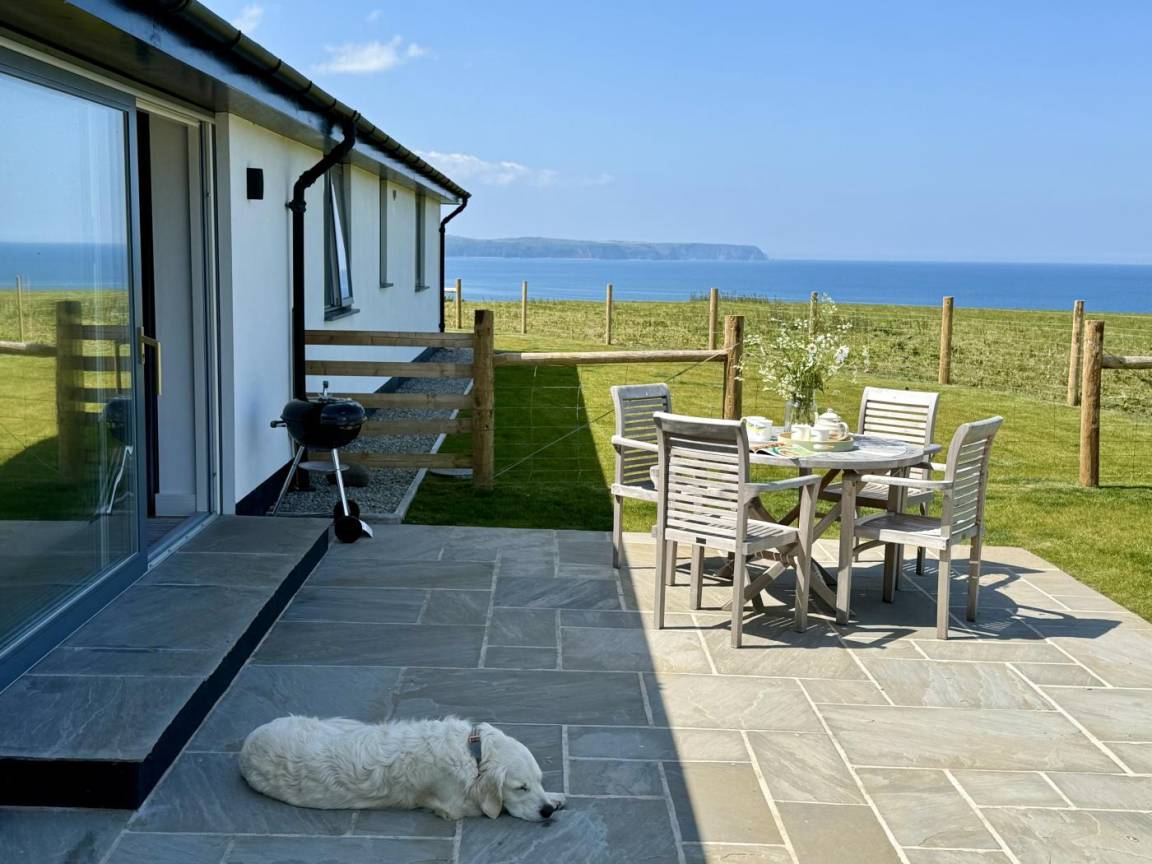 Cottage ∙ 2 Bedrooms ∙ 4 Guests - Westward Ho!