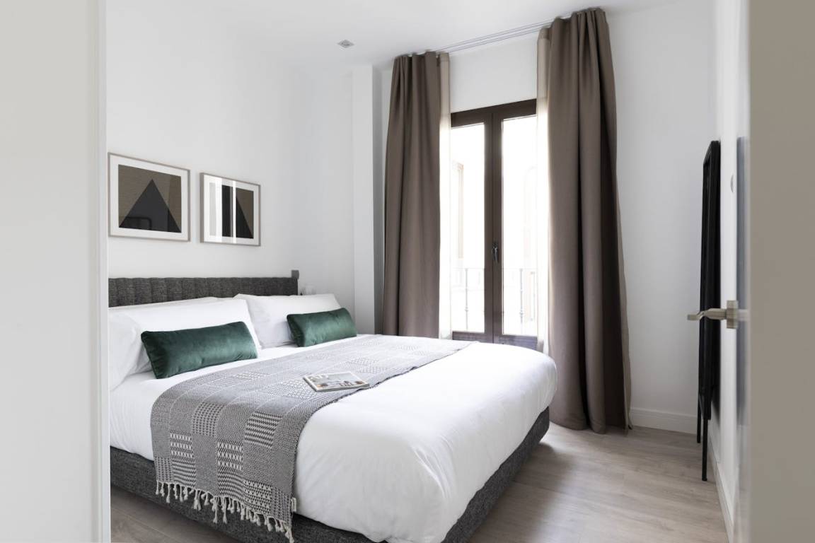 55 M² Apartment ∙ 3 Bedrooms ∙ 5 Guests - Madrid