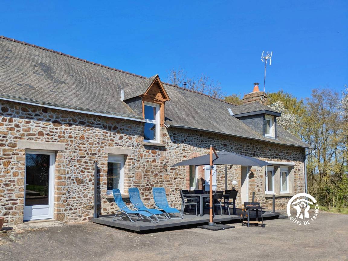 84 M² Cottage ∙ 3 Bedrooms ∙ 6 Guests - Mayenne