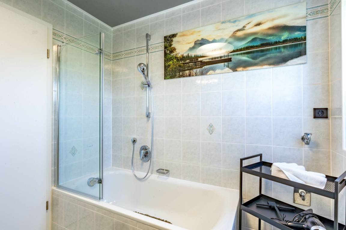 80 m² Ferienwohnung ∙ 1 Schlafzimmer ∙ 5 Gäste – Bild 10
