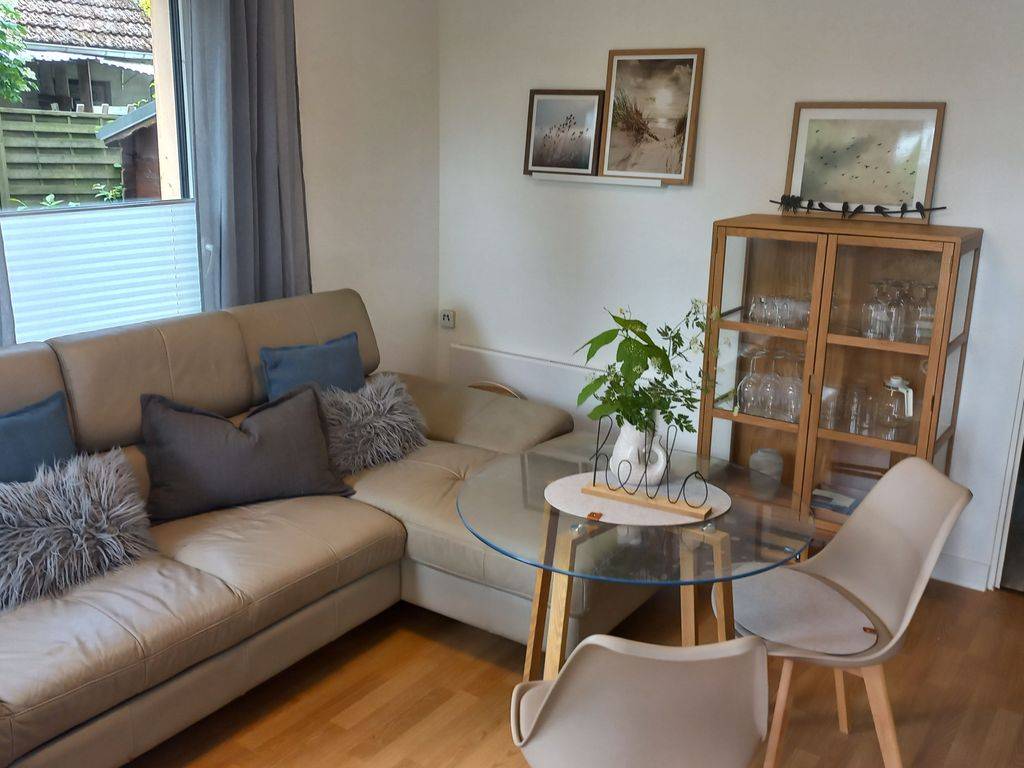 38 M² Ferienwohnung ∙ 1 Schlafzimmer ∙ 2 Gäste - Mecklenburgische Seenplatte