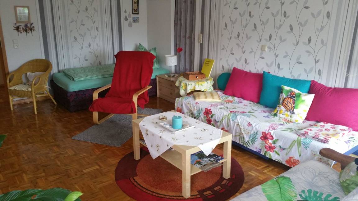 80 m² Ferienwohnung ∙ 1 Schlafzimmer ∙ 4 Gäste – Bild 6