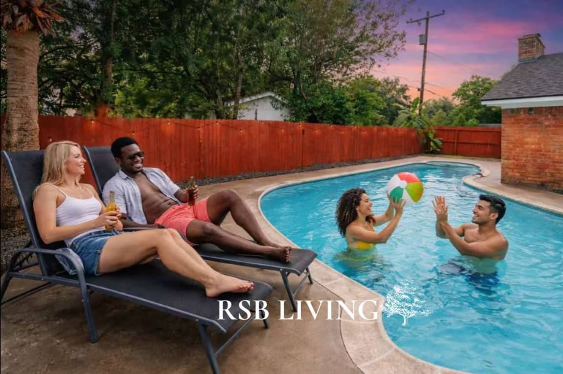 Apartment ∙ 4 Bedrooms ∙ 14 Guests - Texas City, TX
