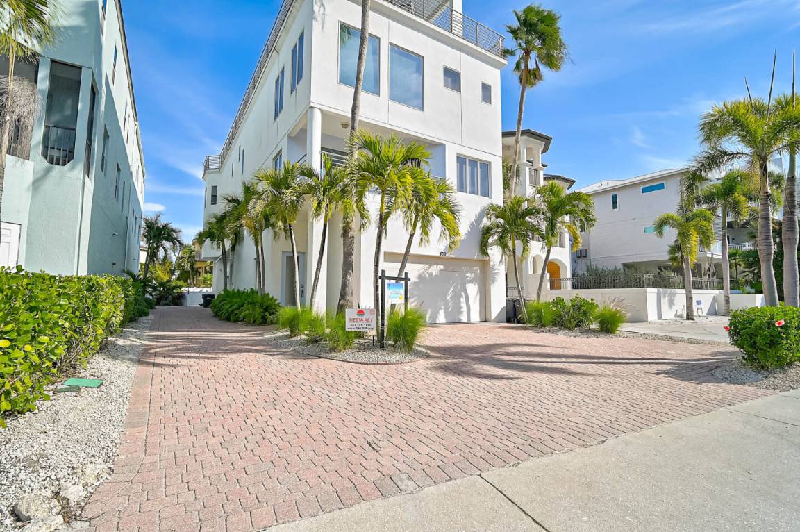 251 M² Villa ∙ 3 Bedrooms ∙ 8 Guests - Siesta Key, FL
