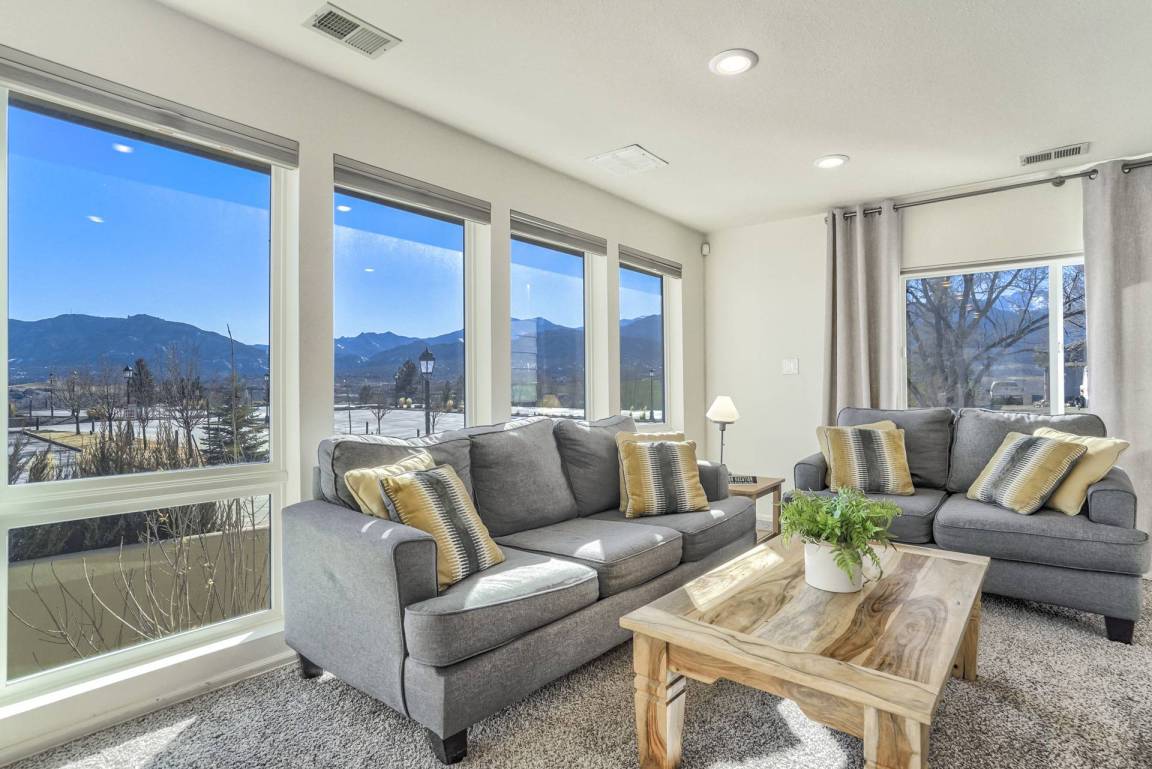 88 M² Cottage ∙ 3 Bedrooms ∙ 8 Guests - Colorado Springs, CO