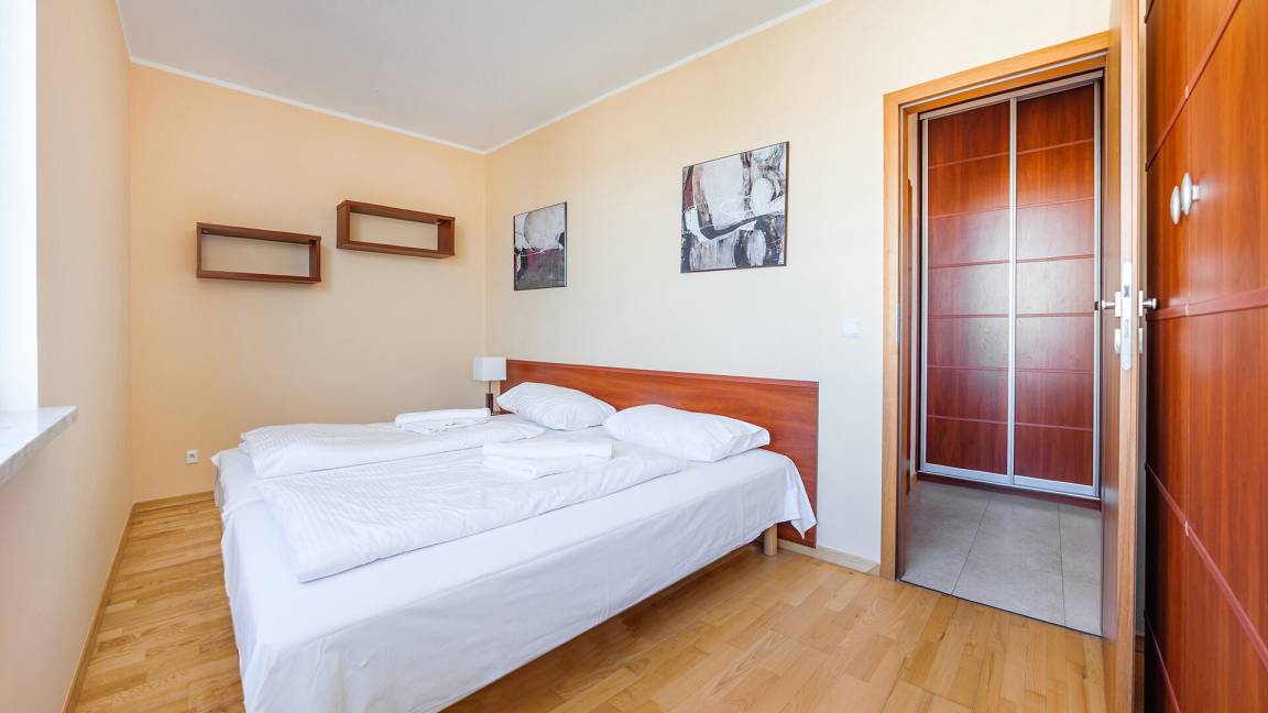 70 m² Ferienwohnung ∙ 2 Schlafzimmer ∙ 6 Gäste – Bild 8