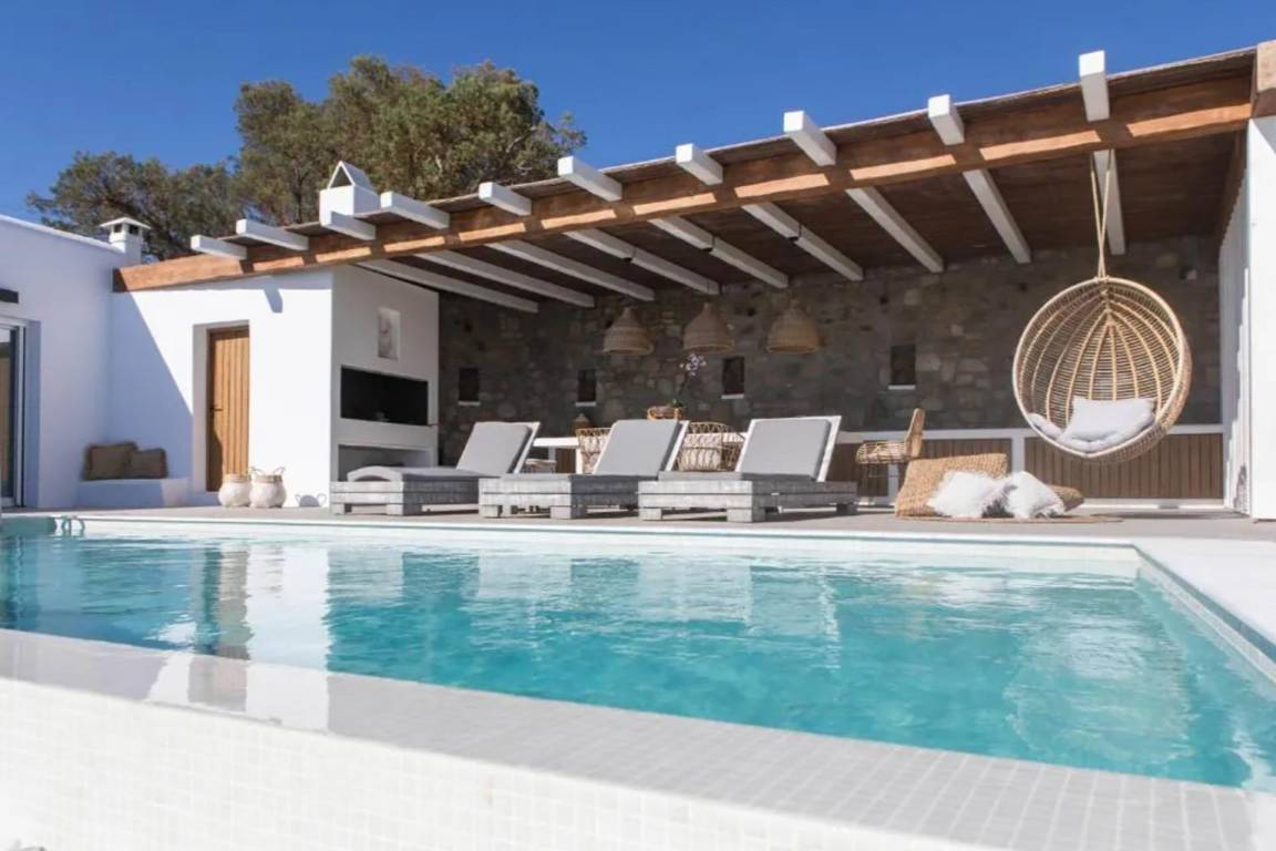 Villa ∙ 3 Bedrooms ∙ 6 Guests - Mykonos