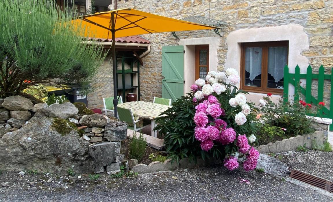 96 M² Gîte ∙ 3 Habitaciones ∙ 5 Huéspedes - Ain