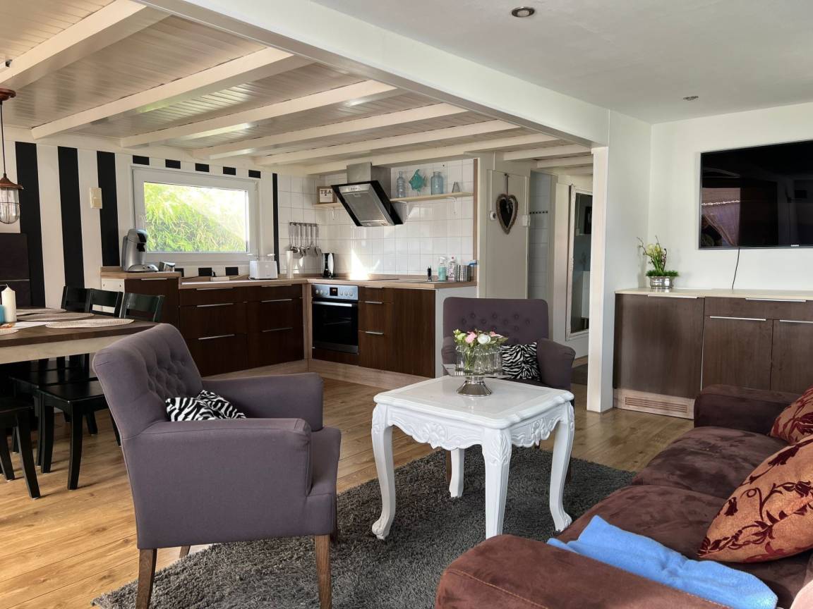 60 M² Ferienhaus ∙ 2 Schlafzimmer ∙ 4 Gäste - Medemblik