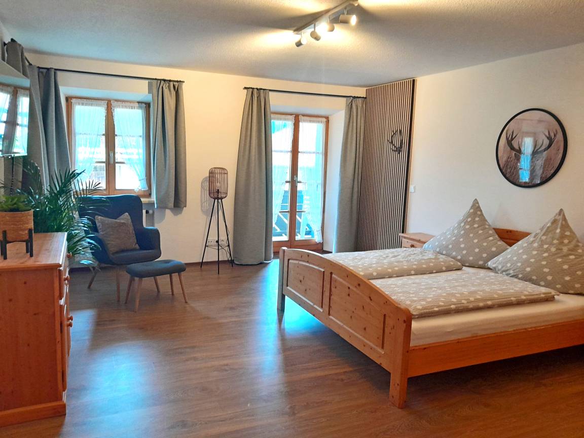 90 M² Apartment ∙ 2 Bedrooms ∙ 6 Guests - Aschau im Chiemgau