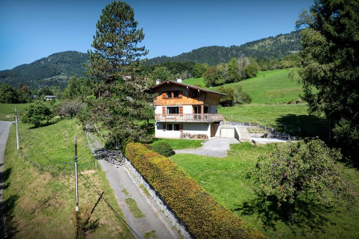 128 M² Chalet ∙ 5 Bedrooms ∙ 10 Guests - Samoëns