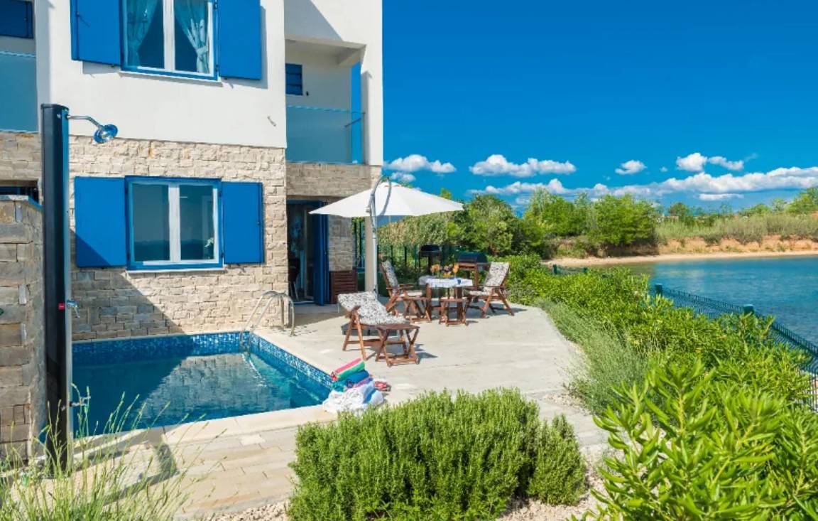 170 M² Maisonette ∙ 4 Bedrooms ∙ 8 Guests - Vir