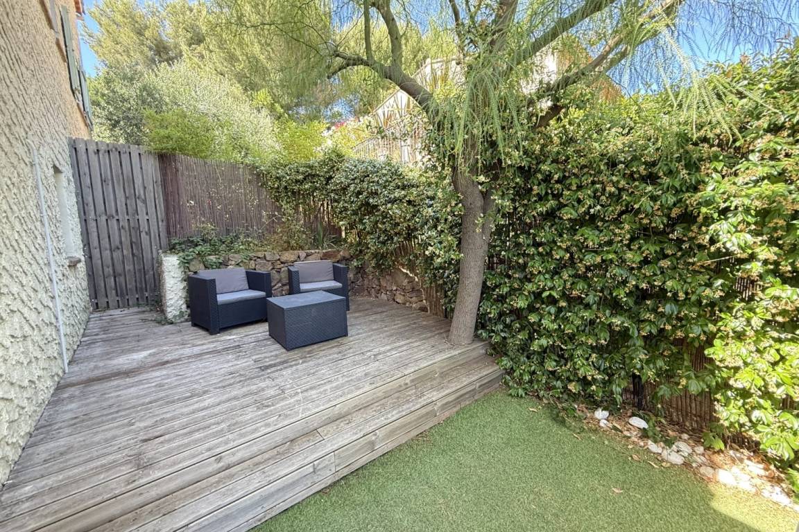 26 M² Studio Flat ∙ 2 Guests - Le Pradet