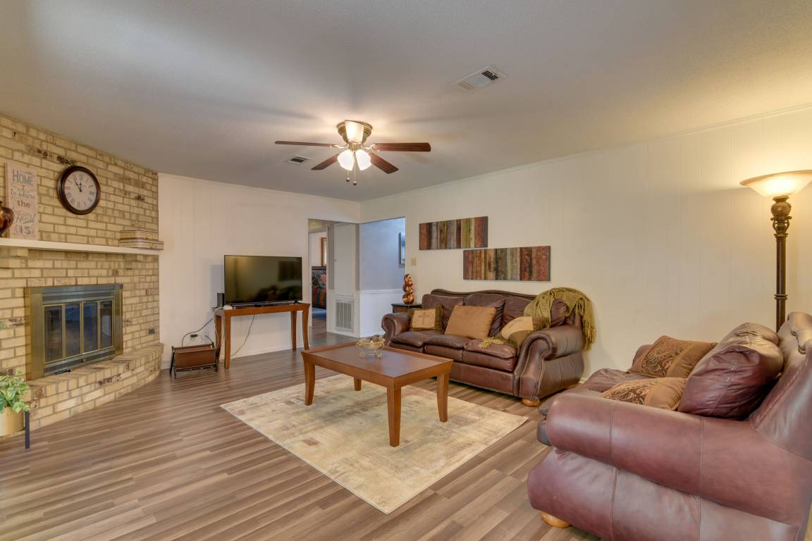 Beaumont Vacation Rentals from 49 HomeToGo