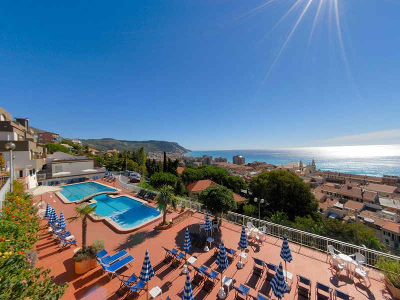 60 M² Ferienwohnung ∙ 2 Schlafzimmer ∙ 8 Gäste - Pietra Ligure