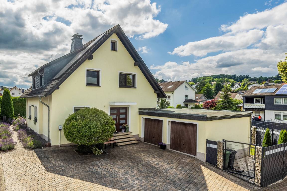 48 M² Ferienwohnung ∙ 1 Schlafzimmer ∙ 2 Gäste - Sundern (Sauerland)
