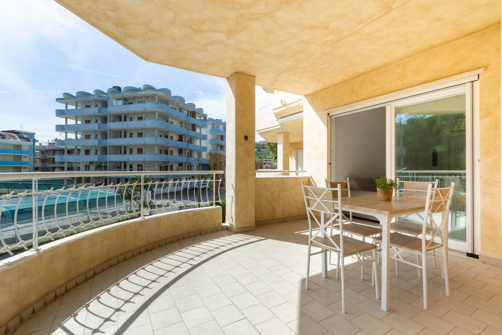 69 M² Ferienwohnung ∙ 2 Schlafzimmer ∙ 6 Gäste - Vasto
