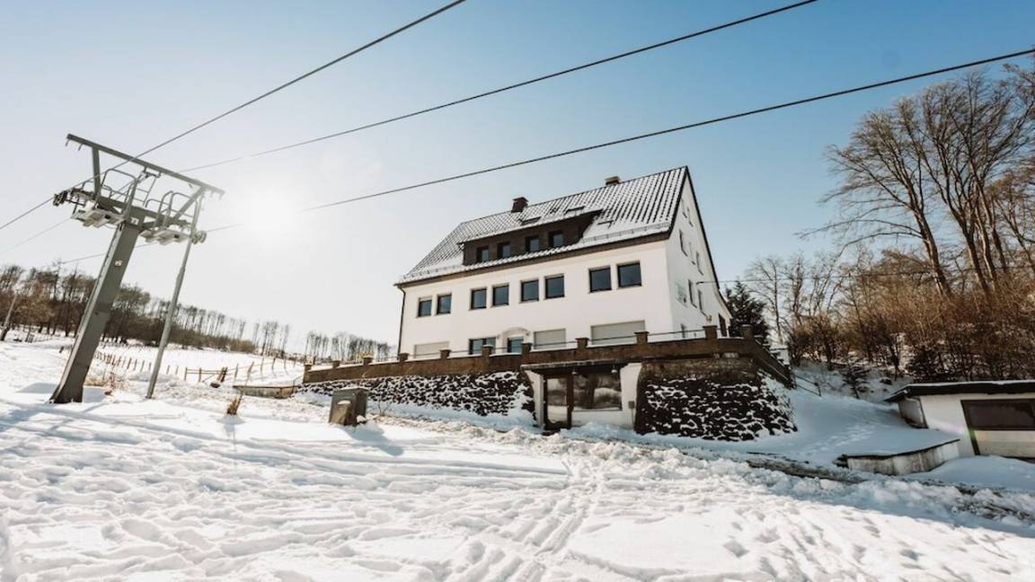 64 M² Ferienhaus ∙ 1 Schlafzimmer ∙ 4 Gäste - Brilon