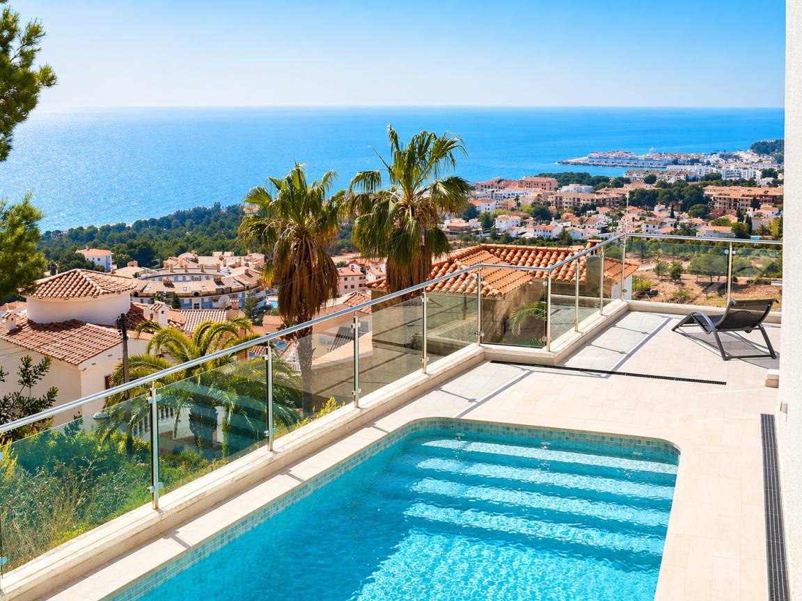130 M² Villa ∙ 3 Bedrooms ∙ 7 Guests - Alcossebre