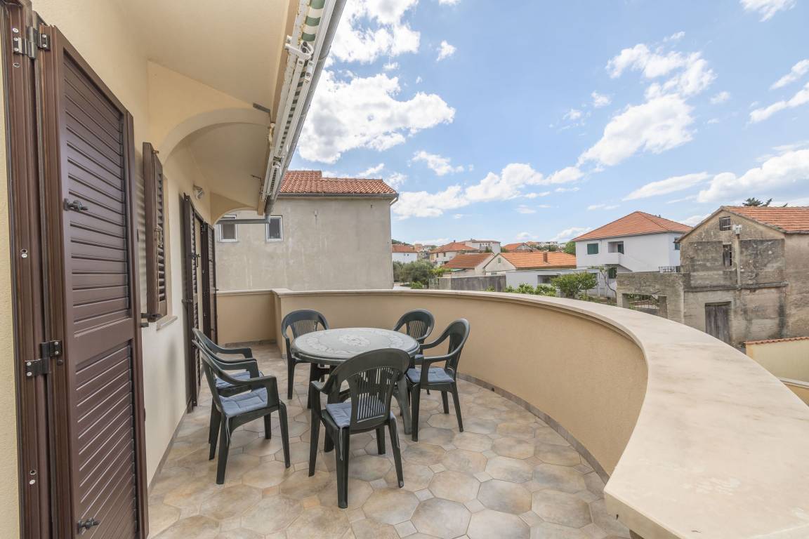 67 M² Apartment ∙ 2 Bedrooms ∙ 5 Guests - Murter