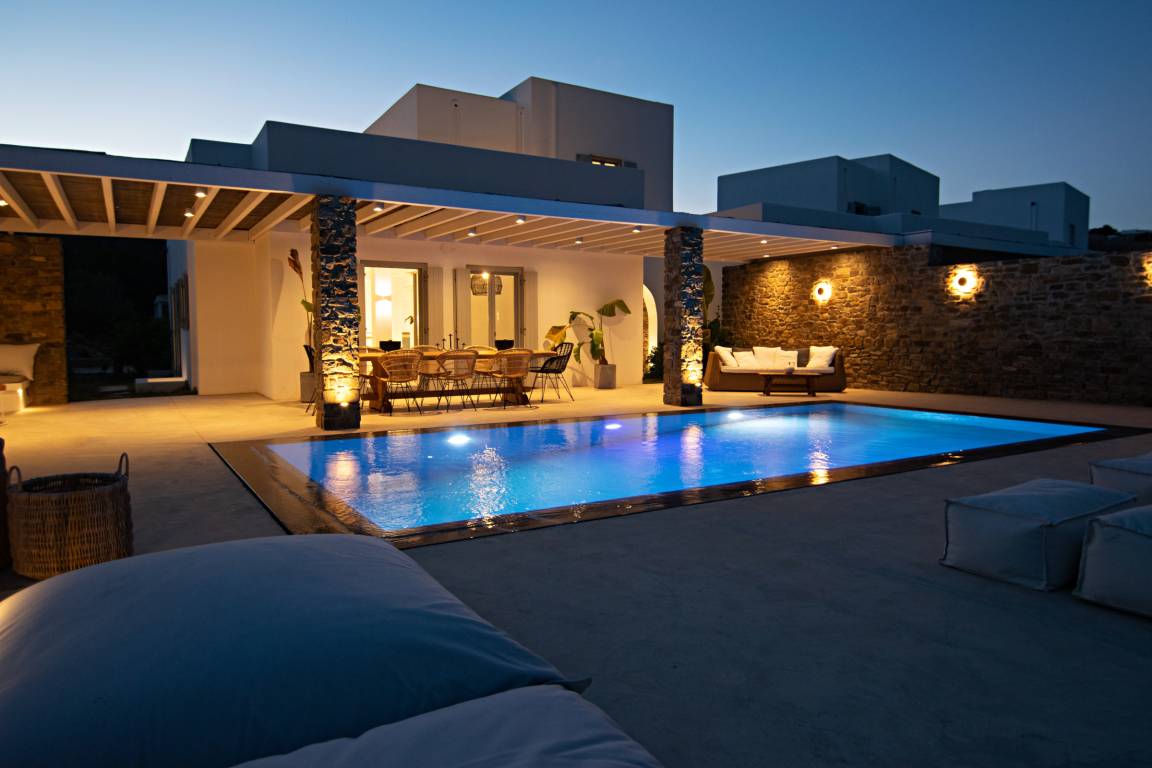 178 M² Villa ∙ 4 Habitaciones ∙ 8 Huéspedes - Antiparos