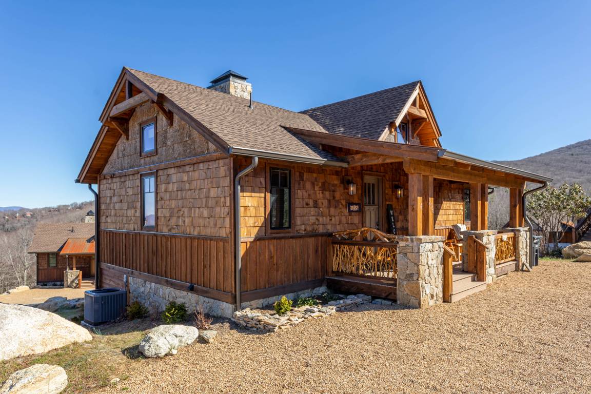 Cabin ∙ 2 Bedrooms ∙ 6 Guests - Sugar Mountain, NC