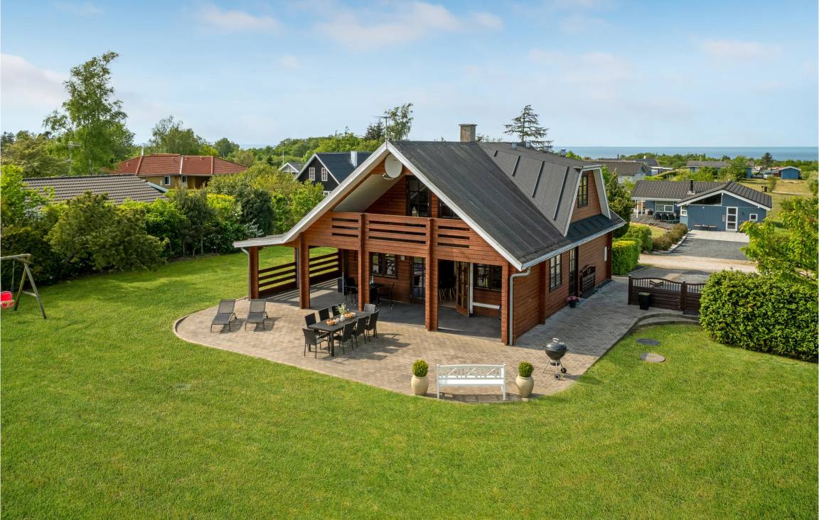 120 M² Ferienhaus ∙ 5 Schlafzimmer ∙ 10 Gäste - Båstad