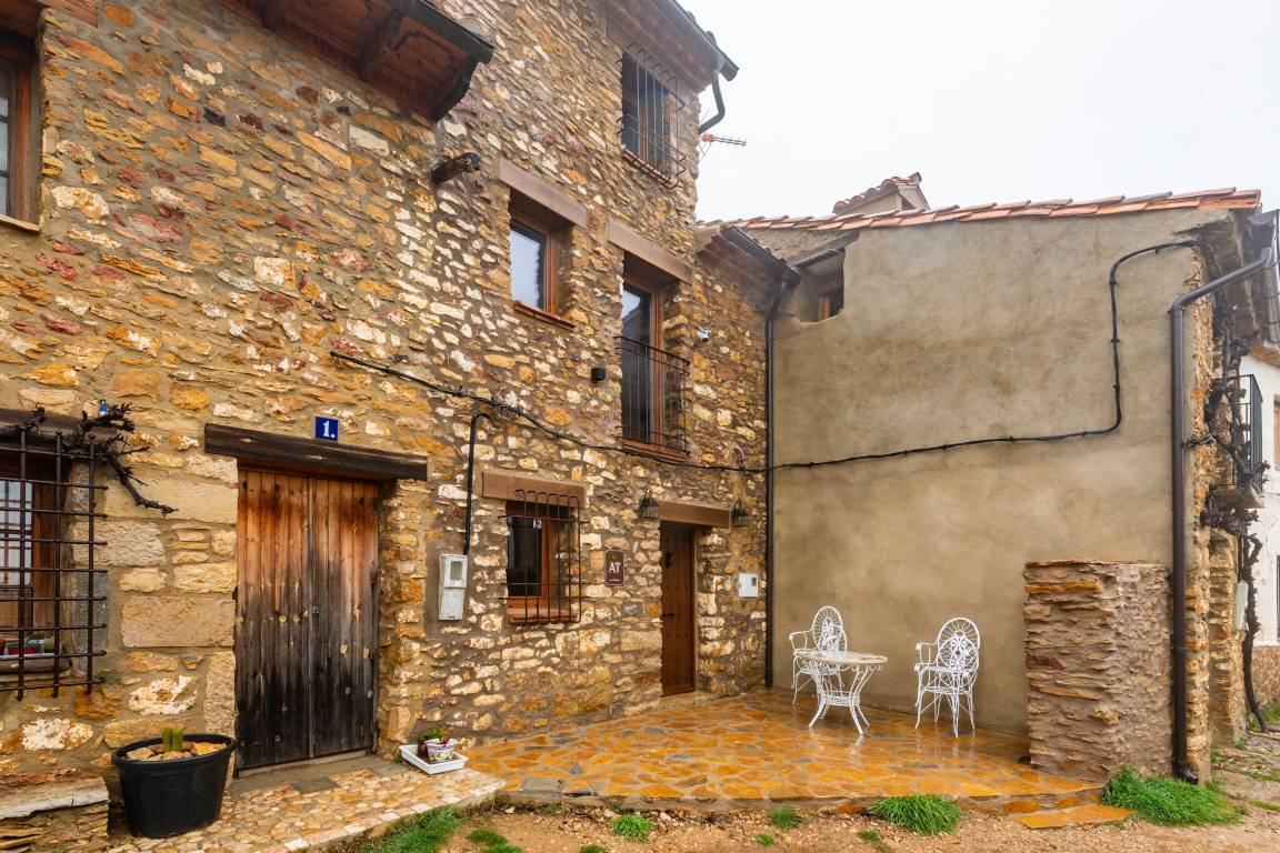 235 M² Maison De Vacances ∙ 9 Chambres ∙ 18 Personnes - La Iglesuela del Cid