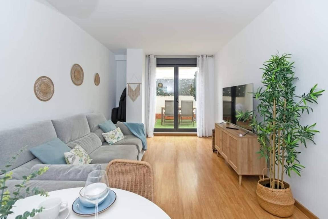 88 M² Apartment ∙ 2 Bedrooms ∙ 4 Guests - Valencia