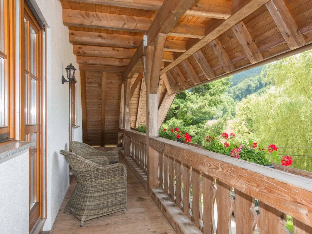 100 M² Ferienwohnung ∙ 3 Schlafzimmer ∙ 8 Gäste - Hausach