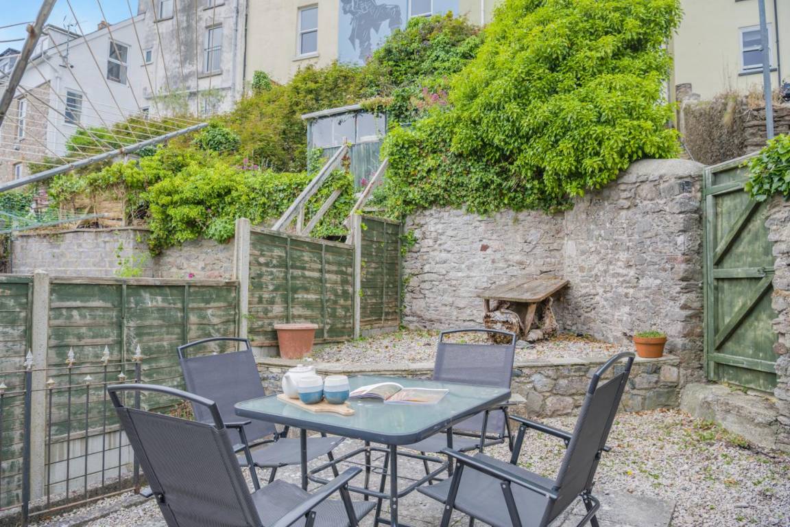 Cottage ∙ 3 Bedrooms ∙ 6 Guests - Brixham
