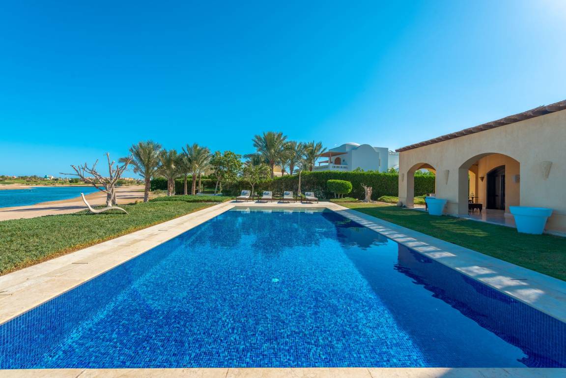 600 M² Villa ∙ 3 Bedrooms ∙ 7 Guests - Hurghada