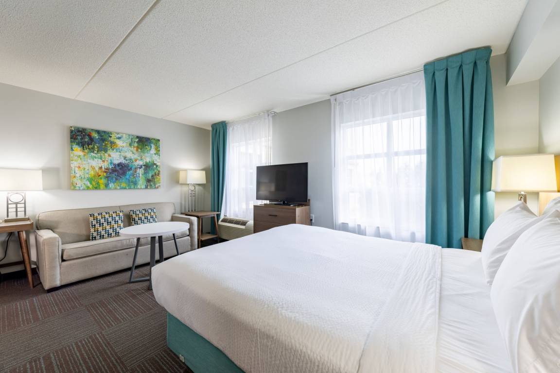 Hotel ∙ 1 Bedroom ∙ 2 Guests - Guelph