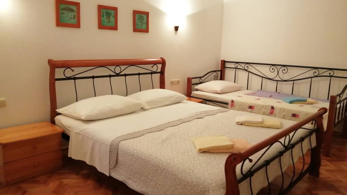 74 M² Apartamento ∙ 2 Habitaciones ∙ 4 Huéspedes - Rab