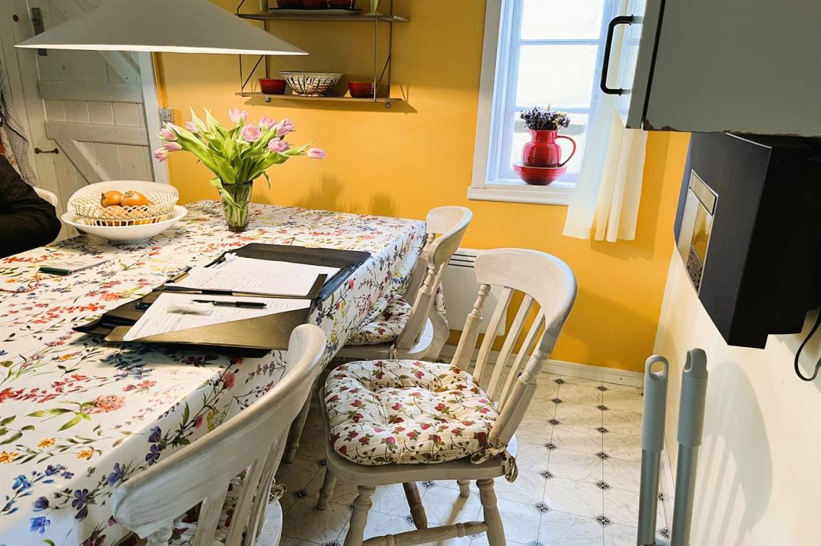90 m² Ferienhaus ∙ 2 Schlafzimmer ∙ 4 Gäste – Bild 4