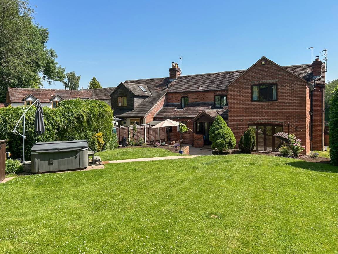 Cottage ∙ 3 Bedrooms ∙ 6 Guests - Bewdley