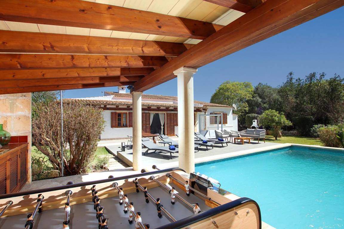 180 M² Finca ∙ 2 Bedrooms ∙ 4 Guests - Pollensa