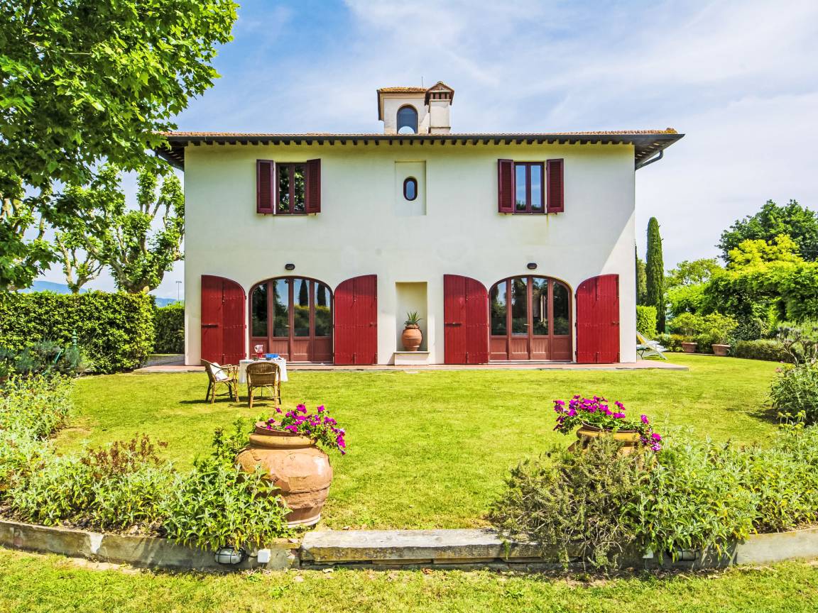 400 M² House ∙ 4 Bedrooms ∙ 9 Guests - Tuscany