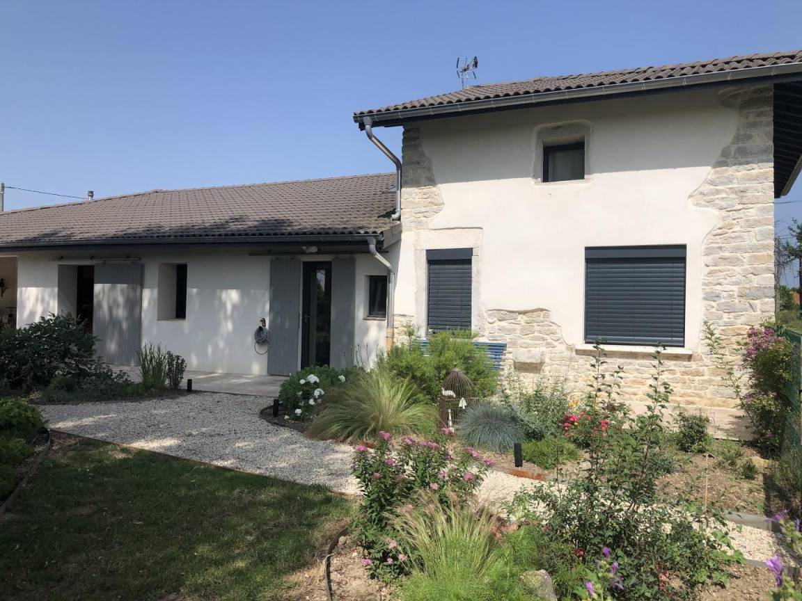 142 M² Gîte ∙ 3 Chambres ∙ 8 Personnes - Bourg-en-Bresse